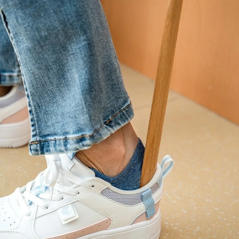 Wooden Shoehorn With Magnetic Wall Mount