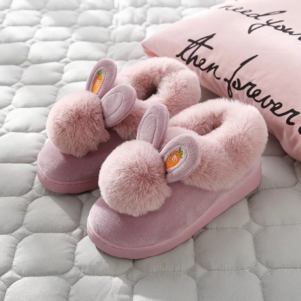 SnuggleFeet Slippers - Sydney Thomas